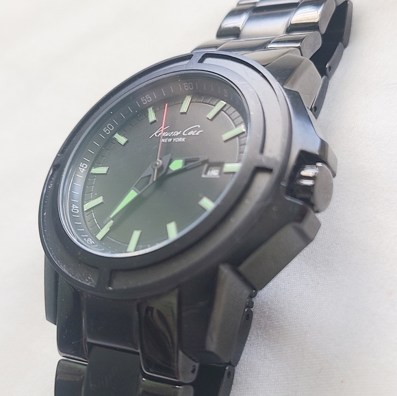 Kenneth Cole New York Other - Kenneth Cole Stainless/Quartz Crystal Men's Watch